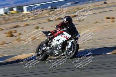 media/Jan-08-2022-SoCal Trackdays (Sat) [[1ec2777125]]/Turn 11 (215pm)/